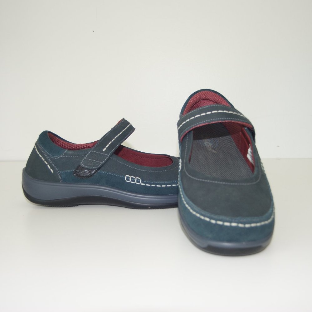 MARY JANE STYLE SHOES